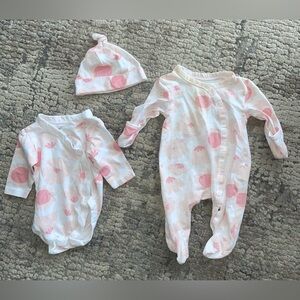 Mighty Goods outfit set size preemie